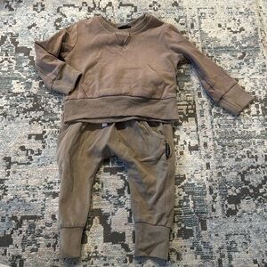 Little Bipsy Pullover & Joggers size 18-24 months